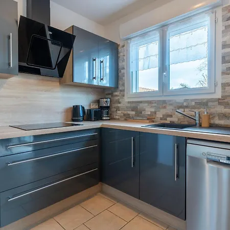 Maison Moderne 3* Avec Jardin Et Clim A Bourg - Pres Des Pistes Cyclables Et Plages - Fr-1-319-533